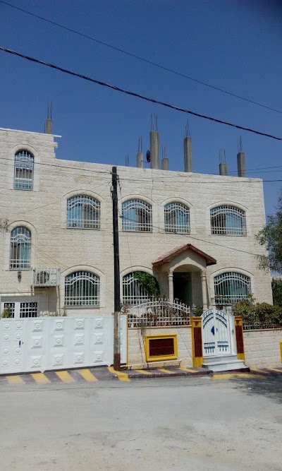 Photos of حديقة الملكه نور
