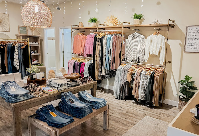 Quaintrelle Boutique by null