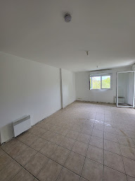 Photo n°6 de FBE Peinture à Plonéour-Lanvern (Peintre en bâtiment)