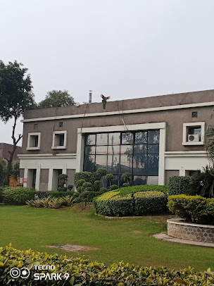 Af1qipmfvixndvg8lzfzlf3ehp6dojws82rdgidfmctm=s406 K No