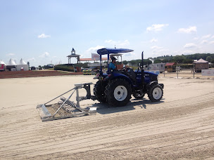 Photo n°29 de Eurotek Distribution - Agriculture et TP - Motoculture - Espaces Verts à Coufouleux (Magasin d'outillage)