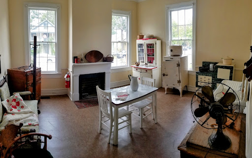 Lear/Rocheblave House - Visual