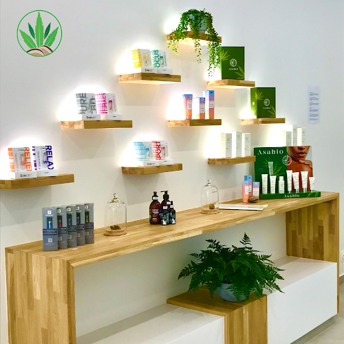 166 Av. de Paris, 94300 Vincennes