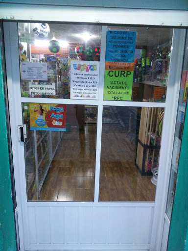 Ciber y papelería "Leeds" Gallery - Mexico