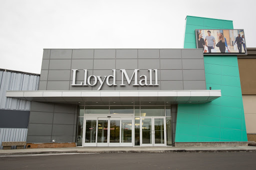 Lloyd Mall - Visual