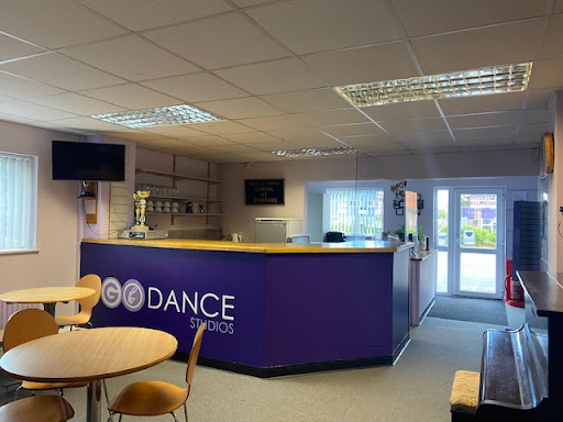 Go Dance Studios - Visual