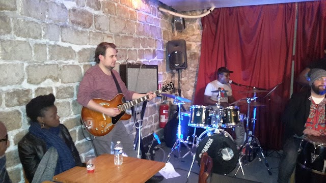 Les Trois Arts