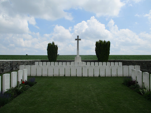 Vraucourt Copse Cemetery - Thumbnail