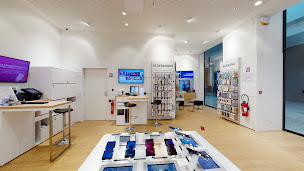 Photo n°17 de Boutique SFR Ajaccio Zi Baleone à Ajaccio (Opérateur téléphonique)