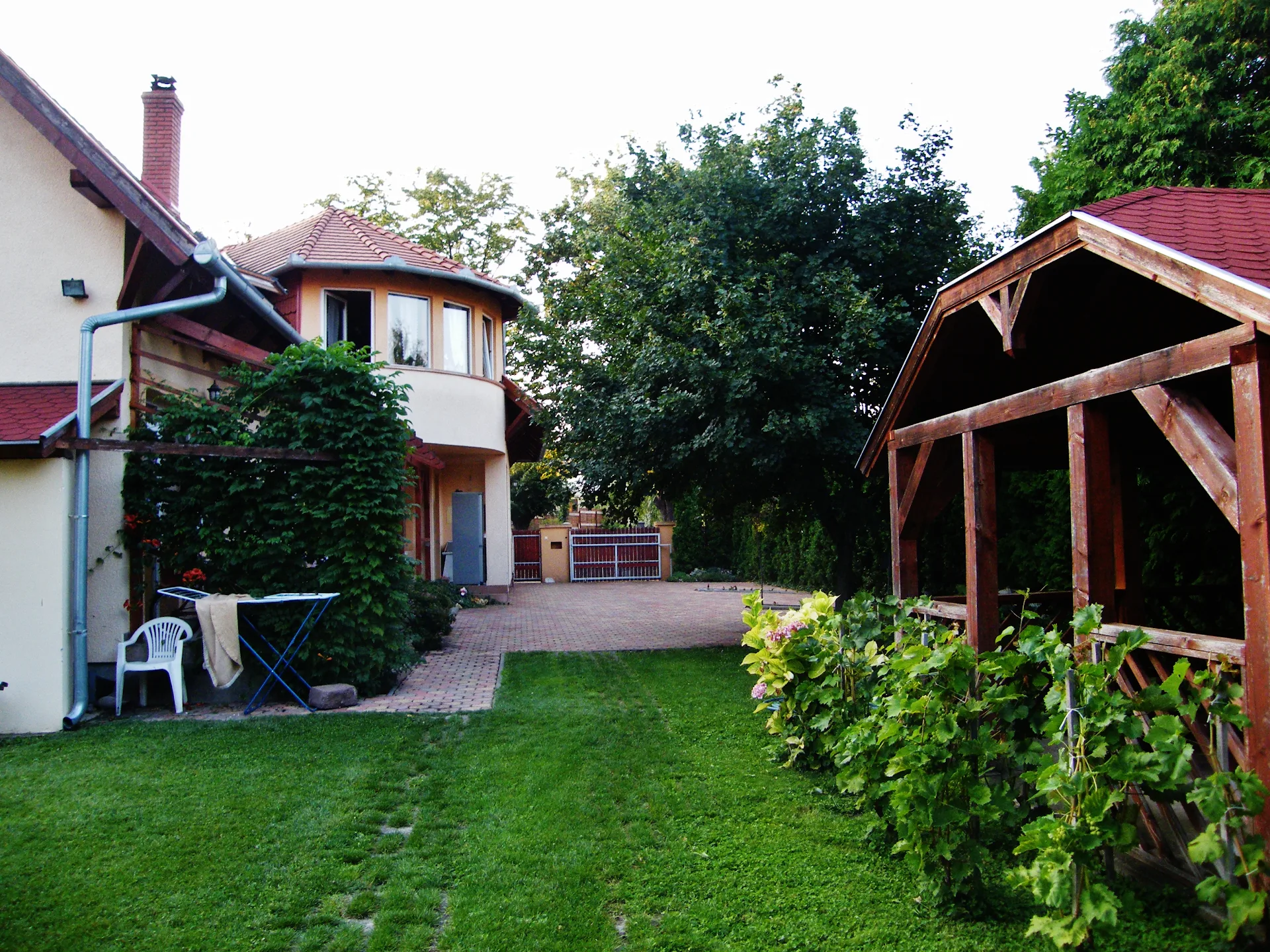 Aranyhal Apartman