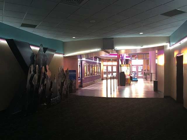 Regal Cinemas Hollywood 27 & RPX