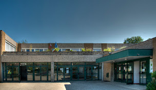 Photo n°1 de Collège Roger Vailland à Poncin (Collège)