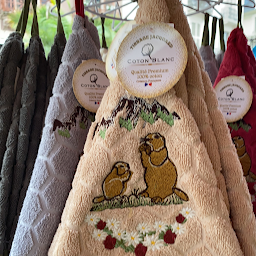 Photo n°3 de Souvenirs savoyard à Aix-les-Bains (Magasin de souvenirs)