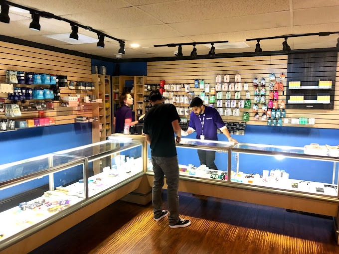 Best Weed Cannabis Shop on Florin Perkins Rd, Sacramento