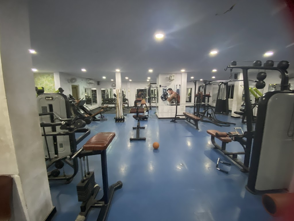 Z Fitness World A C Cardio Gym