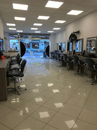 Photo n°3 de Diagonal Coiffure à Longuyon (Salon de coiffure)