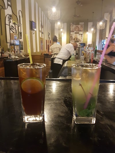 Photos of Caf&eacute; Havana