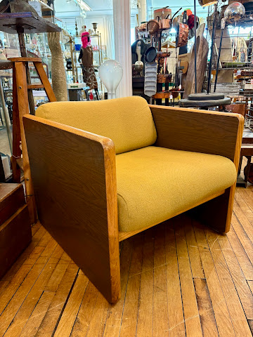 Antiques Center at the People's Store by null