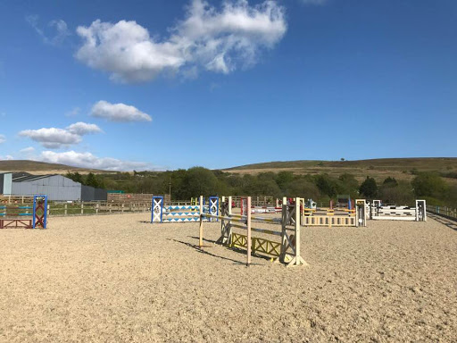 Beacons Equestrian - Thumbnail