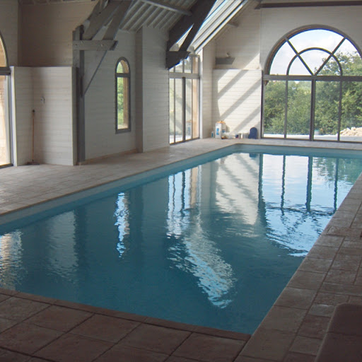 Photo de LOCHIN ESPACE PISCINES - Piscines et Spa en Mayenne Laval 53