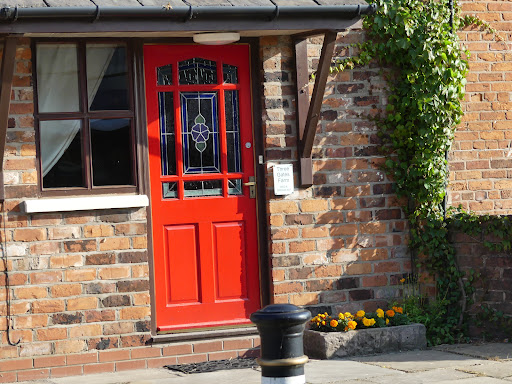 Three Gates Farm | Family Run Bed & Breakfast | Middleton M24 2RT