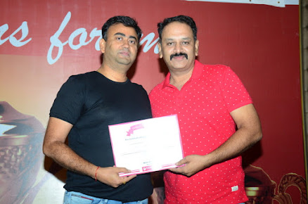 Af1qipmfqjghlmubbz Iedwtc9fcyzslx Yqlwduthfs=s438 K No