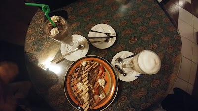 Photos of Bahar Narenj Coffee Shop