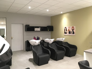 Photo n°26 de GLAM' ELITE à Freistroff (Salon de coiffure)