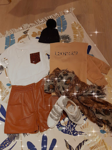 Les Passantes - Thumbnail
