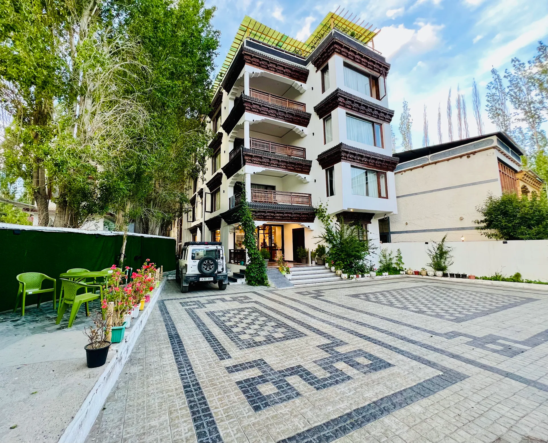 Hotel La Mount Ladakh