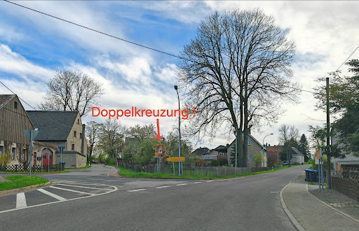 Gefährliche Doppelkreuzung - Thumbnail