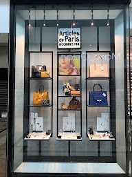 Photo n°4 de Articles de Paris à Blagnac (Magasin de maroquinerie)