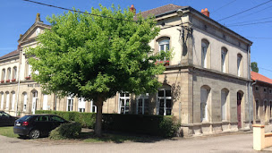 Photo n°2 de Mairie de Maizières-lès-Vic à Maizières-lès-Vic (Hôtel de ville)
