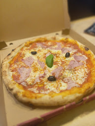 Photo n°17 de Les Pizzas de Lucille à Ners (Restauration rapide)