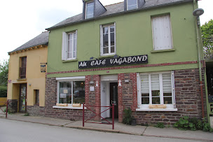 Photo n°5 de Au Café Vagabond à Saint-Brieuc-de-Mauron (Bar à vin)