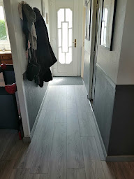 Photo n°10 de A.P.B peinture à Soulaires (Service de pose de parquet)