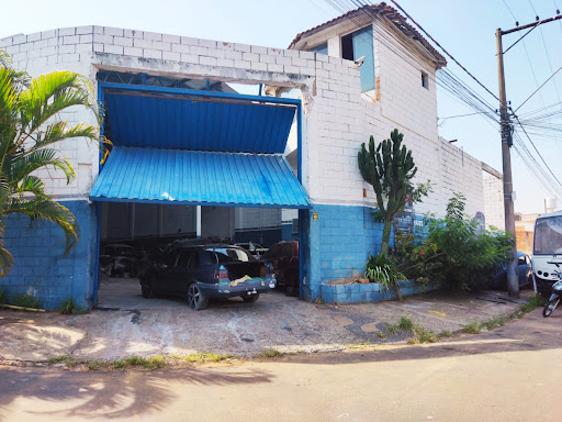 FJ Reparação Automotiva Funilaria e Pintura Mecânica em geral Restauração de Antigos