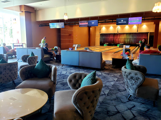 Ninth Pin Bowling Alley - Thumbnail
