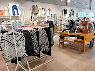 Photo n°1 de Grain de Malice à Saint-Marcel (Magasin de vêtements pour femmes)