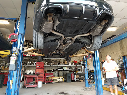 Moore's Discount Muffler & Auto Repair Gallery - United States