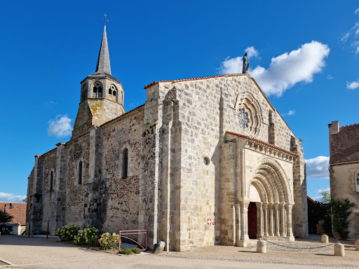 Photo de Église Notre-Dame de Larequille à Larequille (03310)