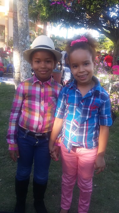 Photos of monte plata Central Park