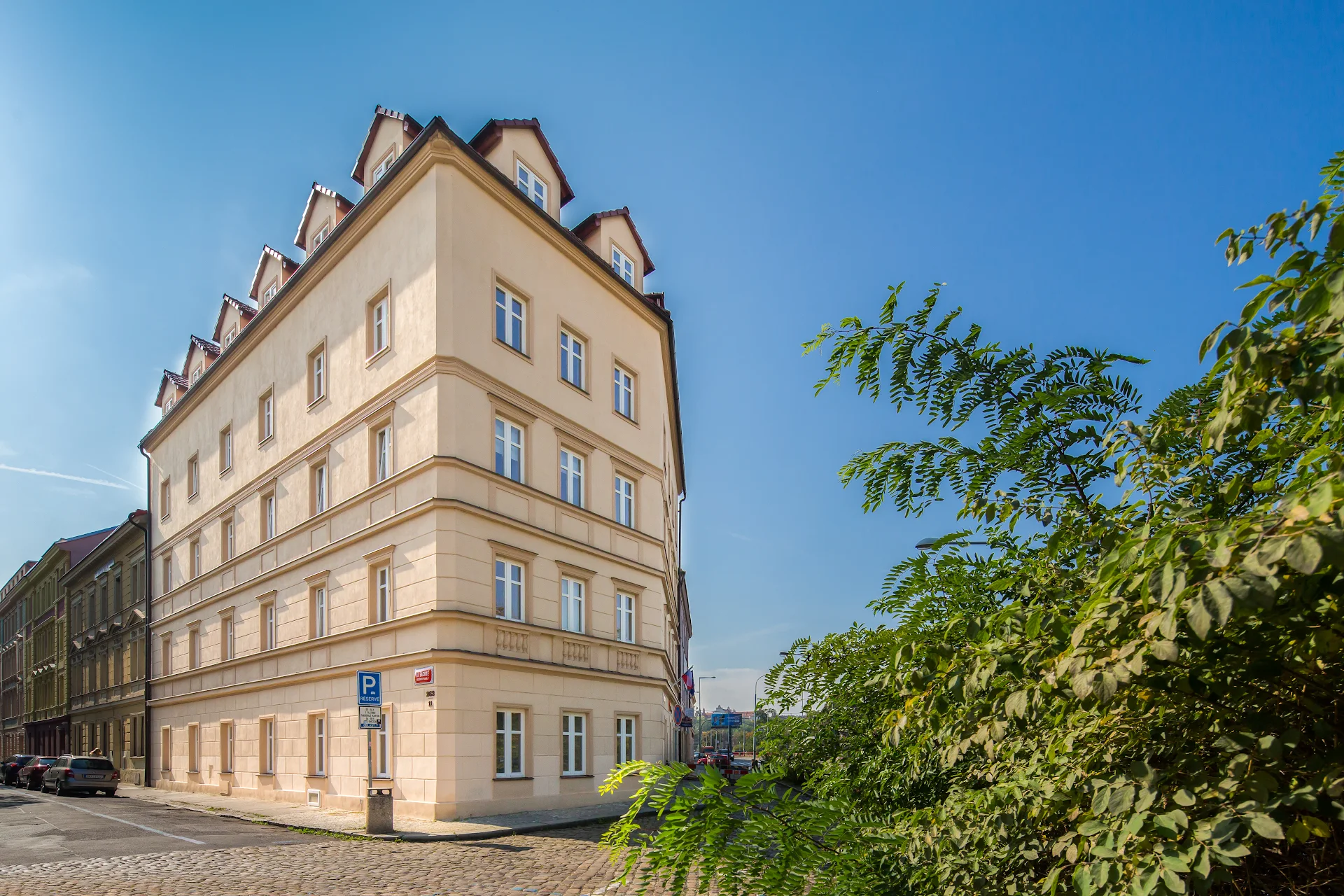 Minimino Hotel