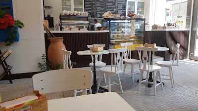 Photos of Alma 560 Cafe