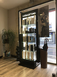 Photo n°11 de Salon Piccadilly à Meyzieu (Salon de coiffure)