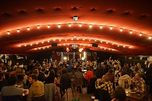 Photo n°17 de Blonde Venus (restaurant guinguette & buvette) à Bordeaux (Salle de spectacles)