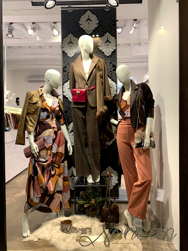 Noneim store - Visual