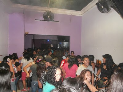 photo of DISCOBAR AVENIDA 13