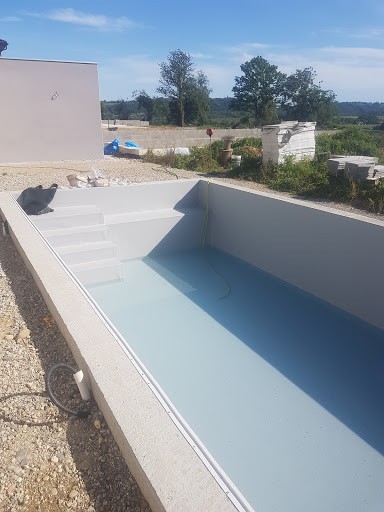 Photo de PRESTEO PISCINES à Pont-de-Chéruy (38230)