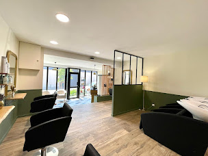 Photo n°5 de Le Studio CL à Yvré-l'Évêque (Salon de coiffure)